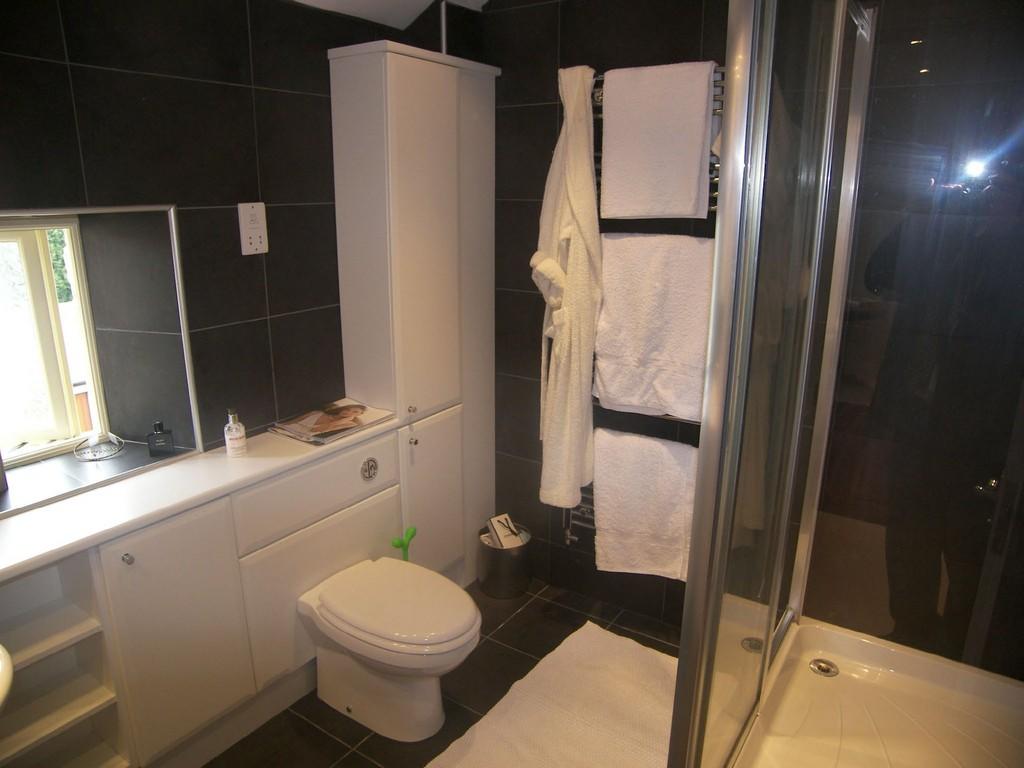 En suite to Maste...