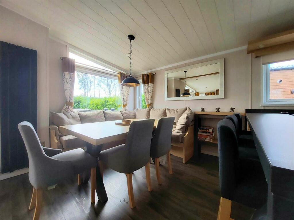 WhatsApp Image 2023-03-10 at 14.07.15 (1).jpeg