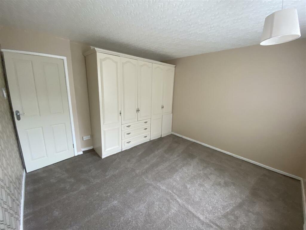 Bedroom no 1: Front double