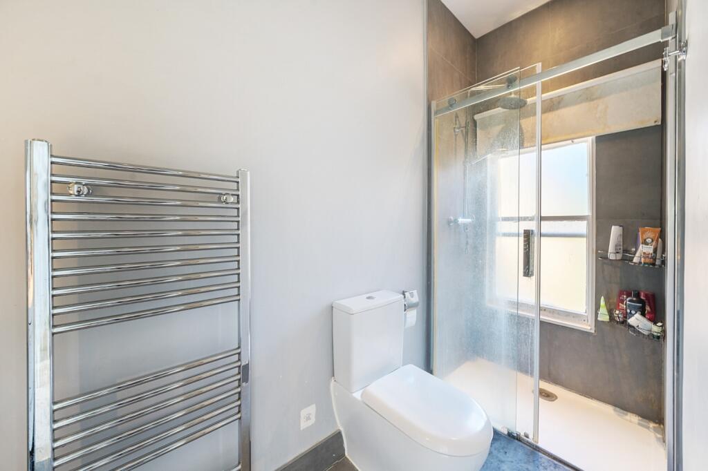 1318936-19-6867dd...