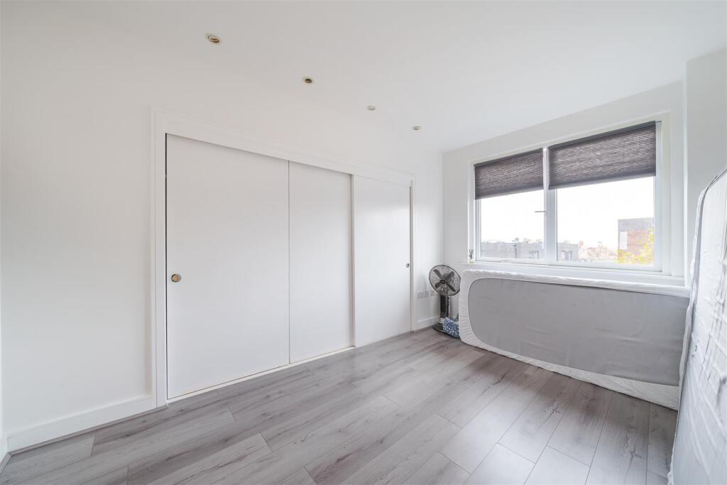 Bedroom.jpg