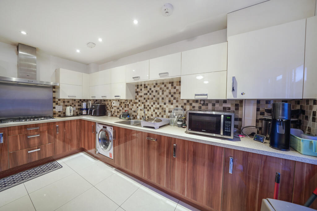 Kitchen 3