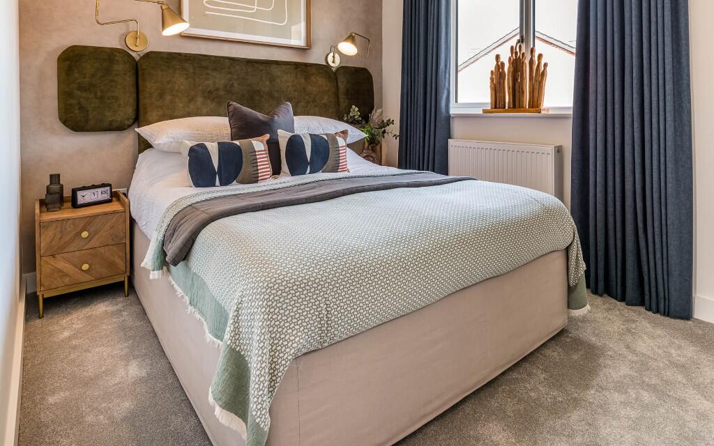 Similar Show Home