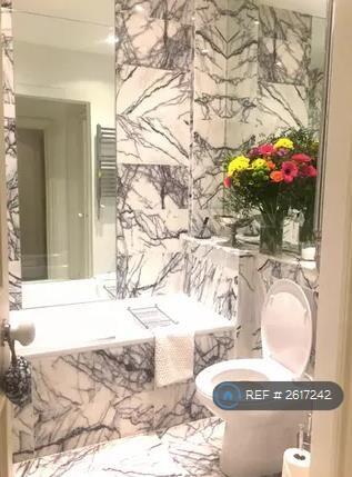 Bath Room 