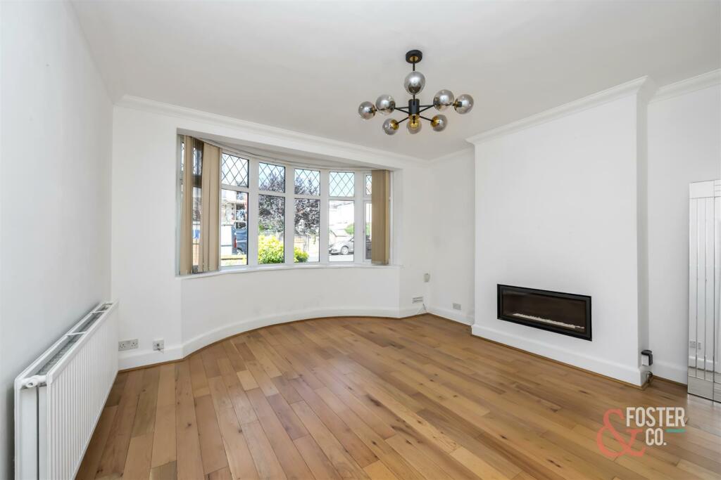 Braemore Road, 77-009.jpg