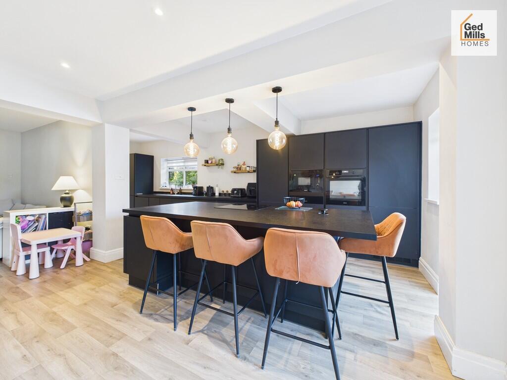 CAM04261G0-PR0100...