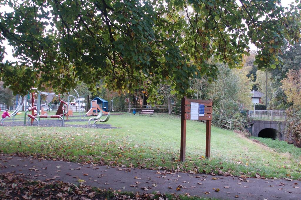 Park Opposite