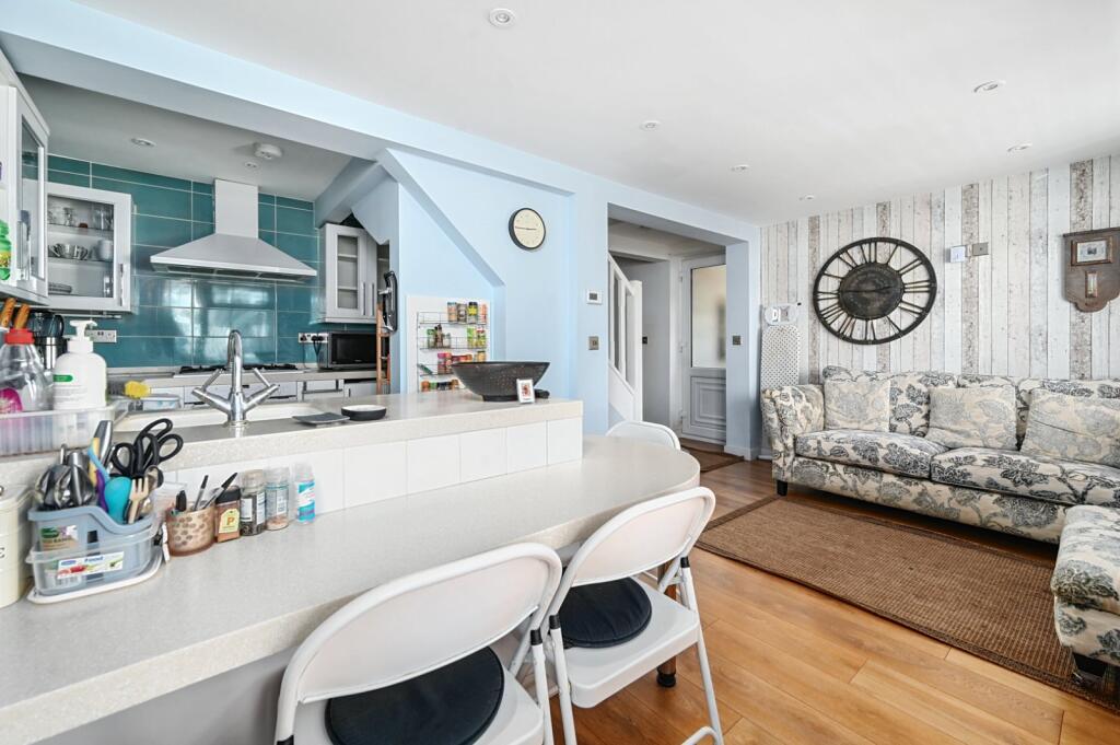 Kitchen/Living Room