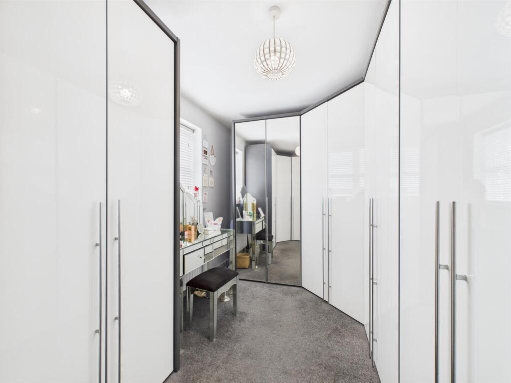 Bedroom/Dressing Room