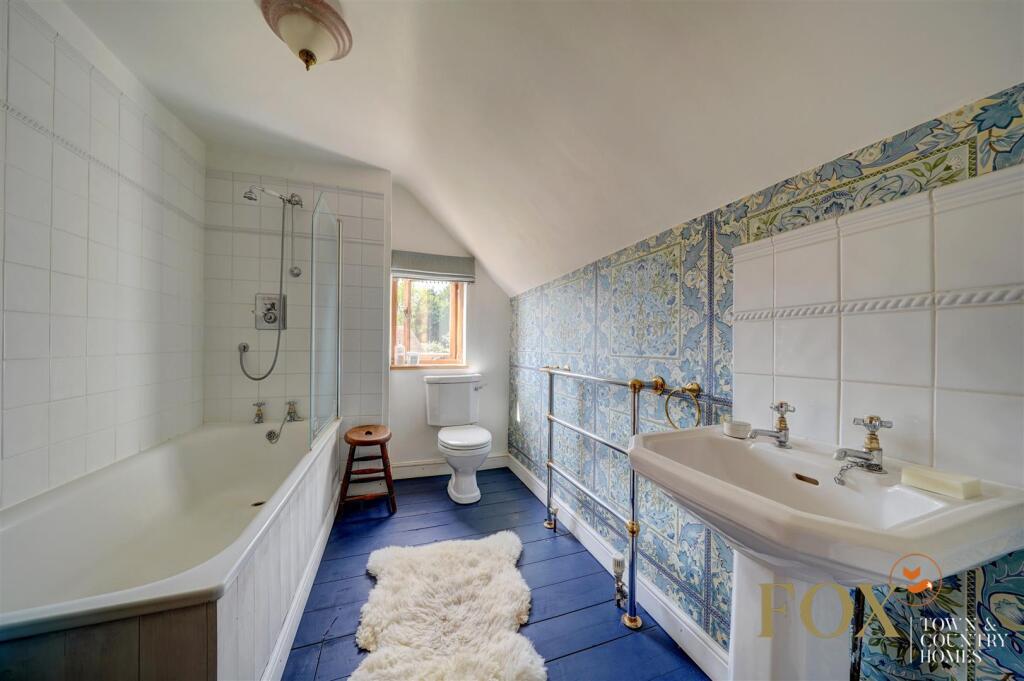 Folly Cottage (41).jpg