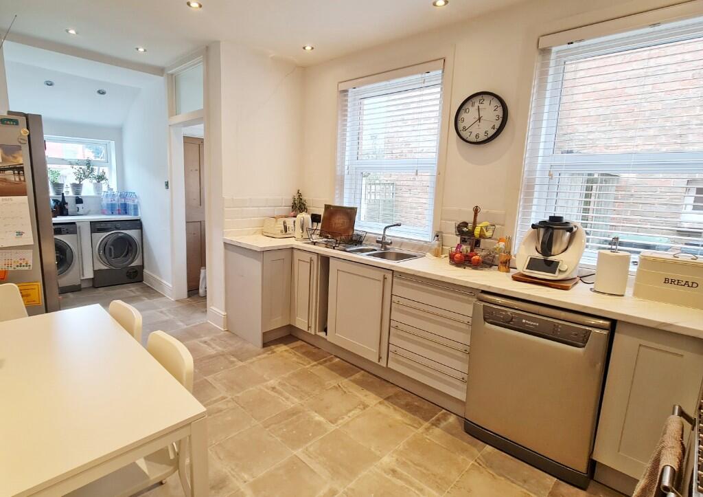 22ft Kitchen/BrfstRm