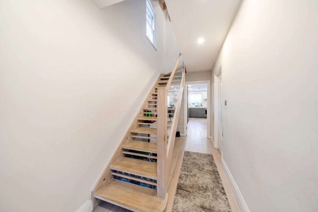 1382815-5-691dce6...