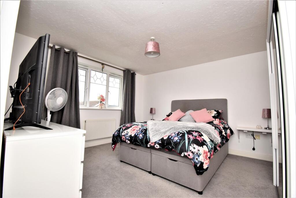 BEDROOM 1