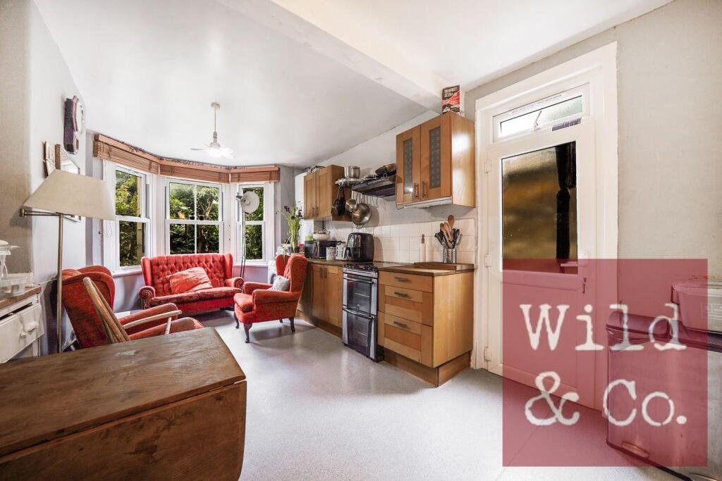 Mildenhall Road - lgx6D2e1jM7Olhza5Gsz.jpg