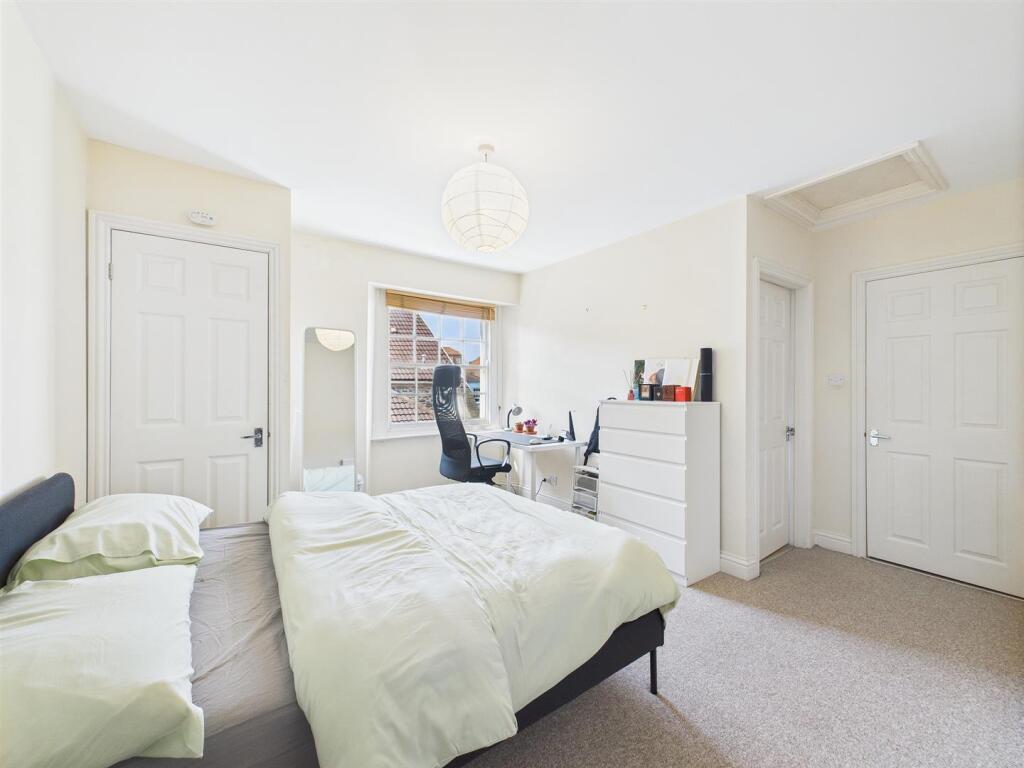 11 - Block of Flats for Auction, Kingsdown, Bristo