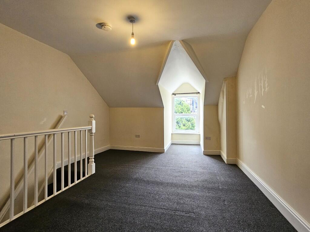 TOP BEDROOM