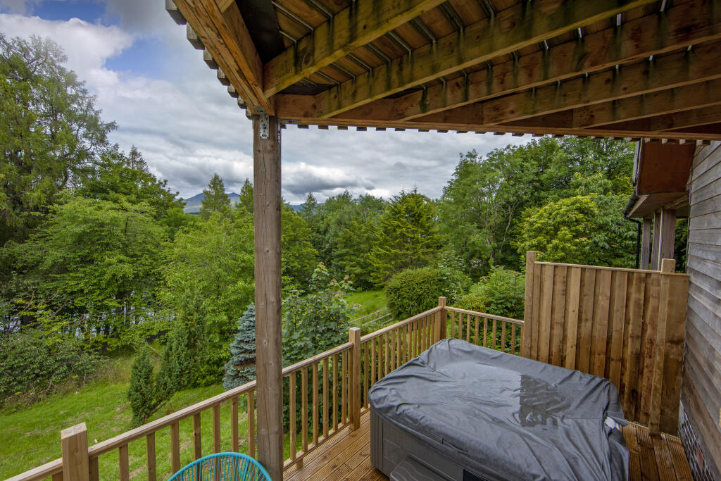 1Z6E0617 Decking Culzean