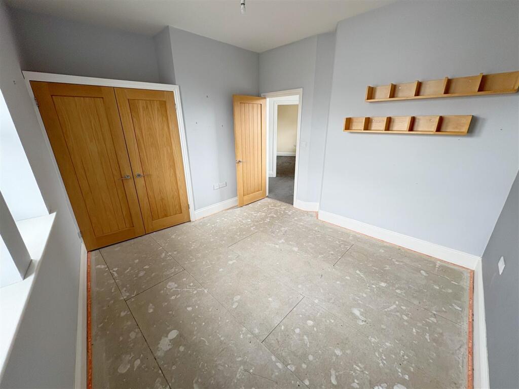 Bedroom One (11).jpg