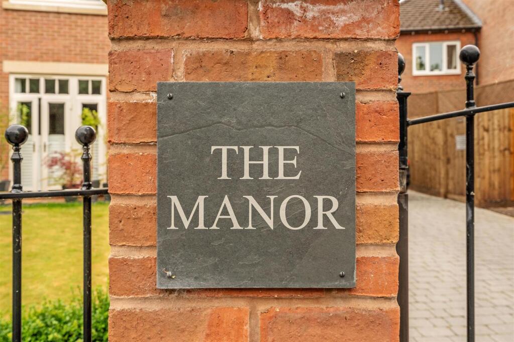 Apt 3 The Manor, Manor Road-14_lo.jpg