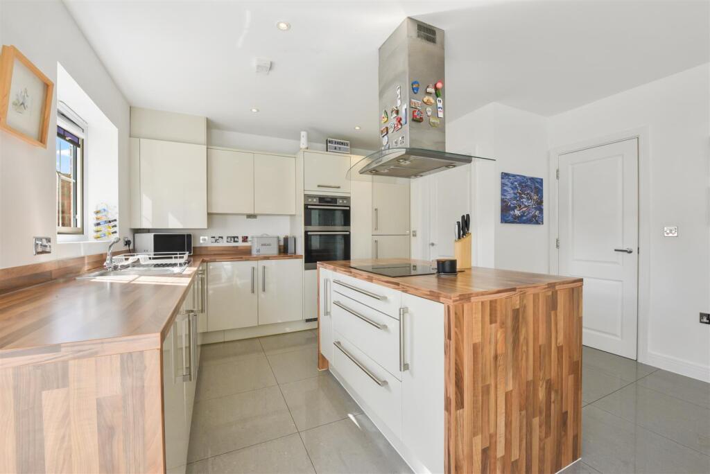 Kitchen/Diner/Family Room