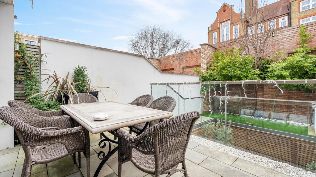 Rainsborough Square SW6 1DQ-Low Res-5.jpg