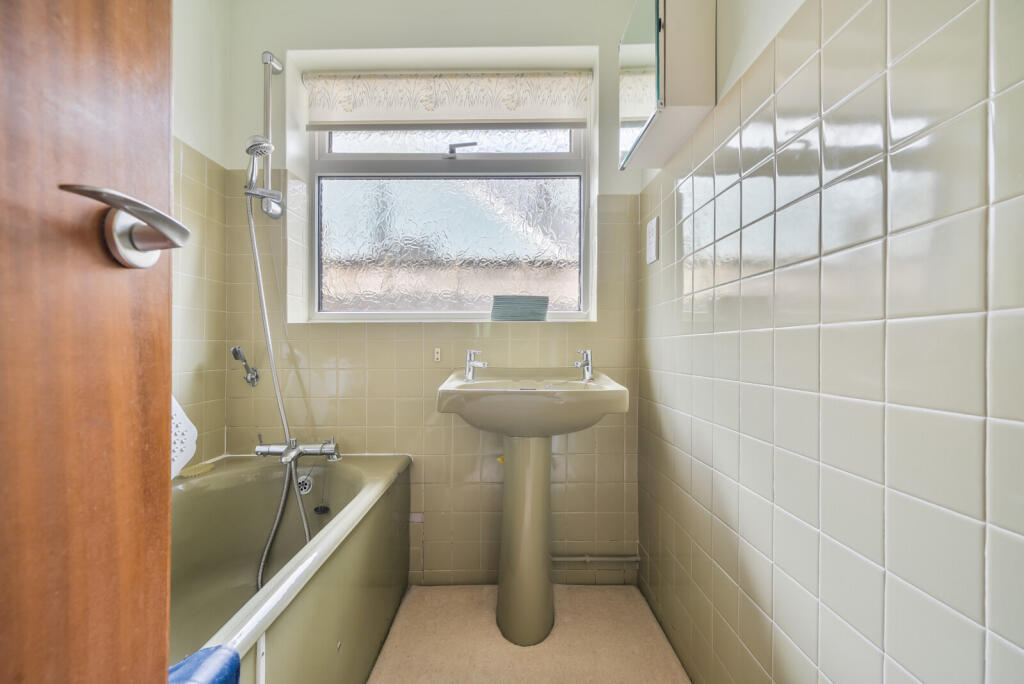 1303027-1-6842df1...