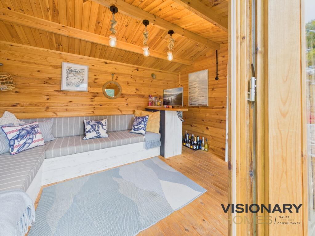 CAM03522G0-PR0220-STILL047