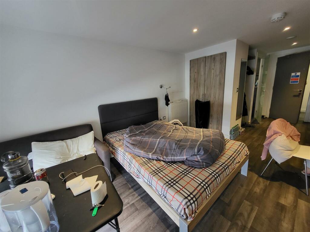 Bedroom.jpg