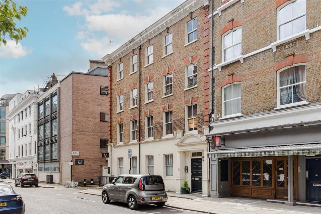 52 Wells Street-12.j