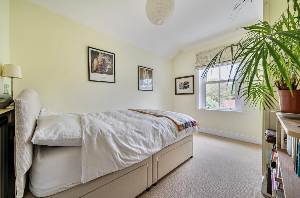 1332585-19-68adc7...