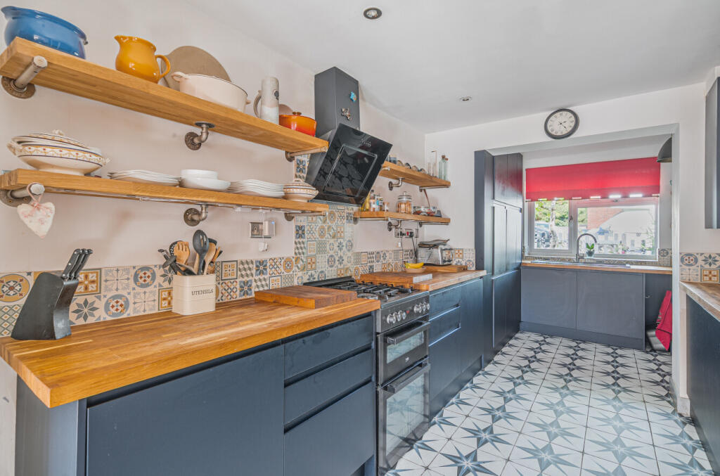 1353870-13-68c7e5...