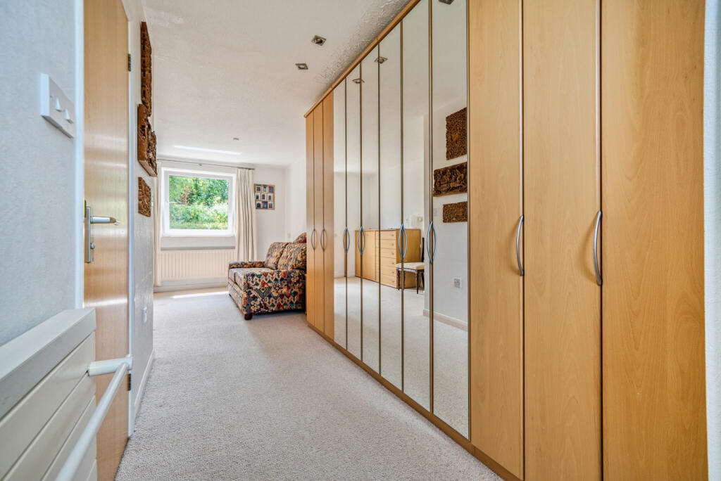 1313396-19-685be5...