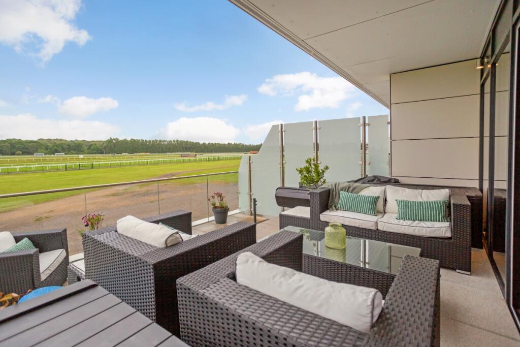 1 Cape Cross Hous...