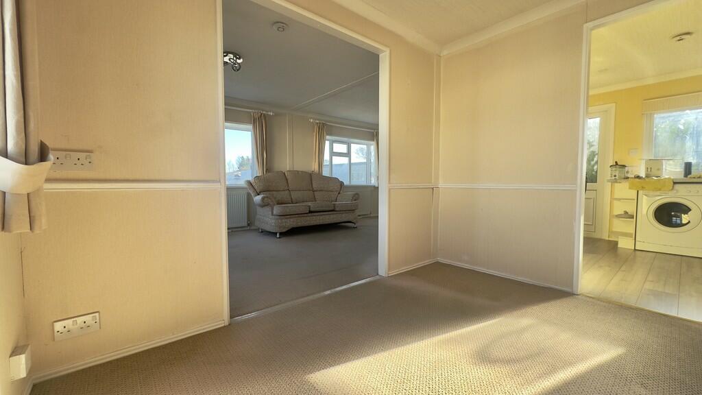 5820A1D2-4BD8-424...