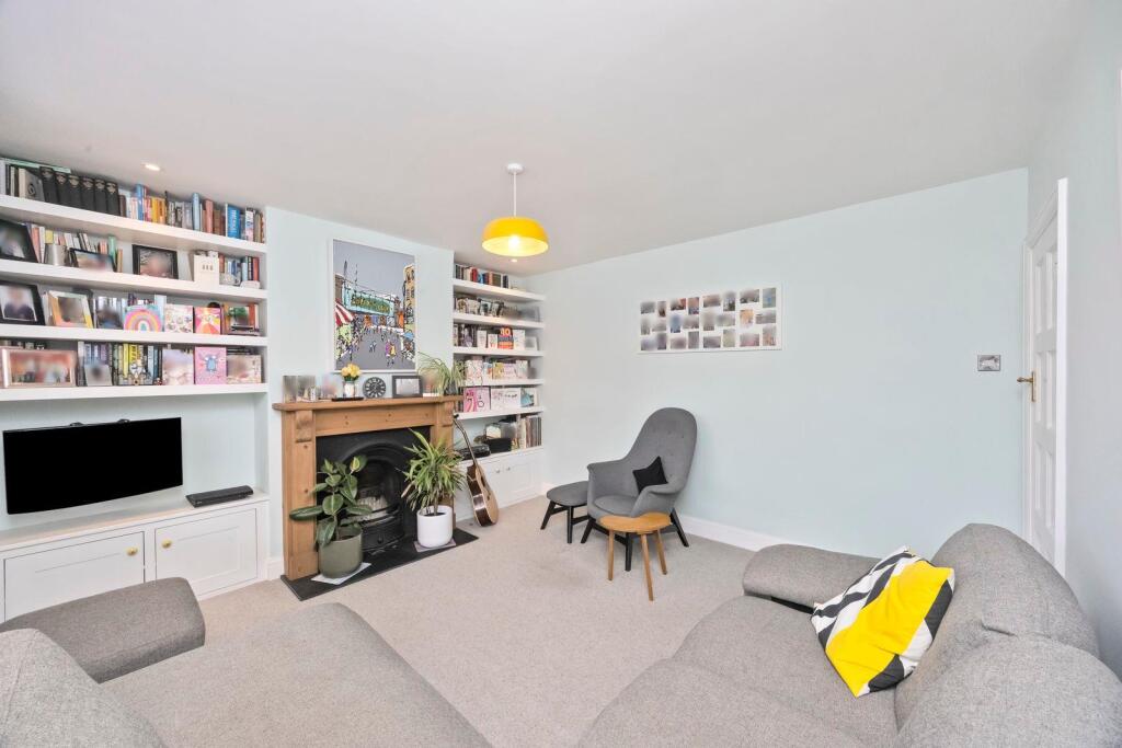 Nevill Avenue 139 LOUNGE 3.jpeg