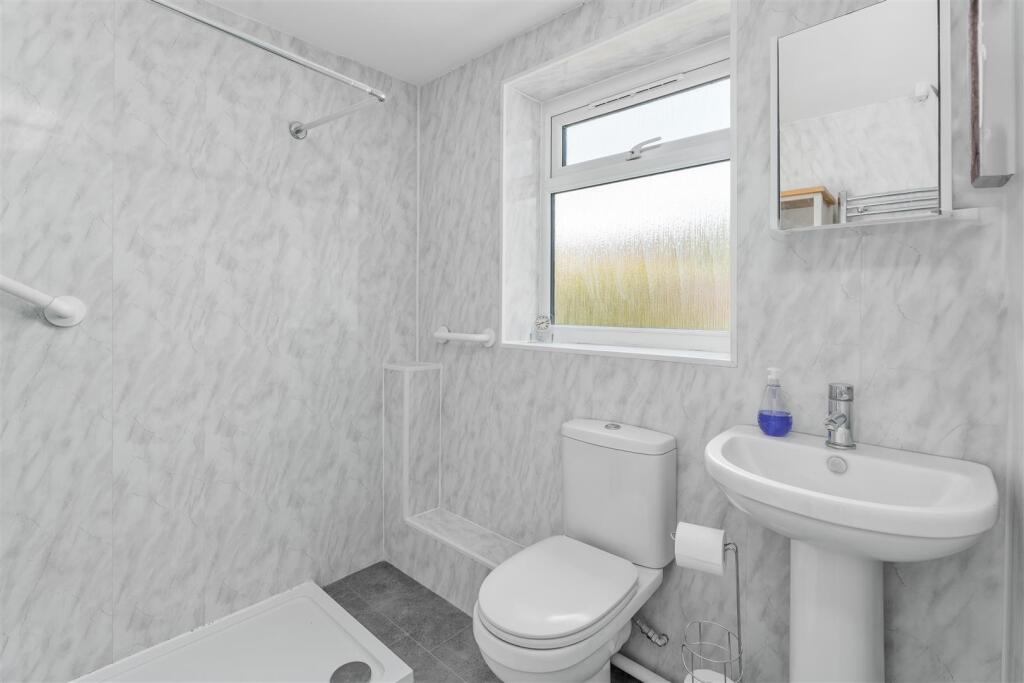 1 Poplar Close, Banbury-20.jpg