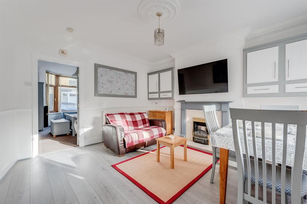 71BDorothyRoadNew(Interior)(3of16).jpg