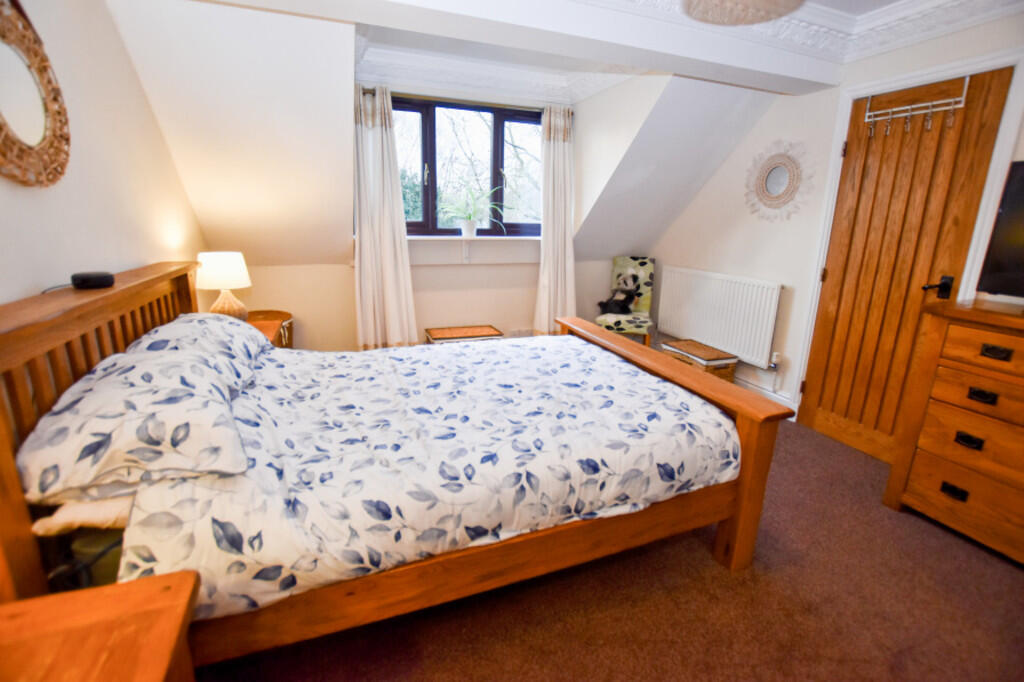 Principal Bedroom...