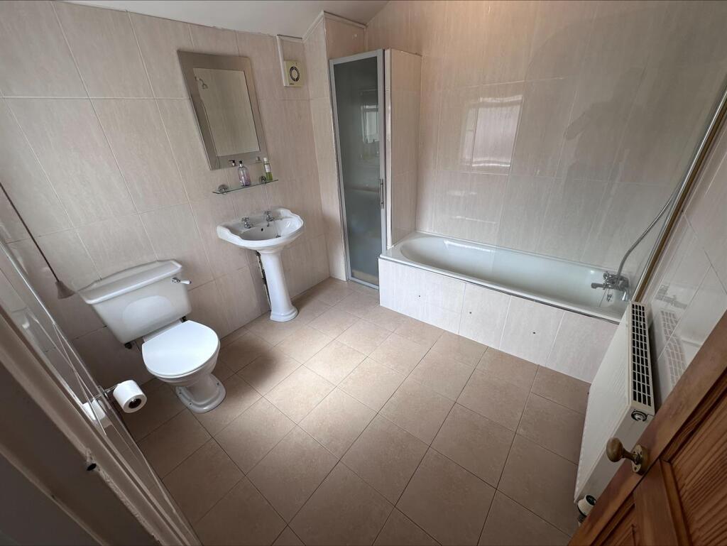 Bathroom.jpeg