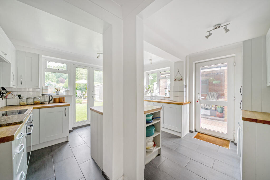 17-6818b0f4090f6-...