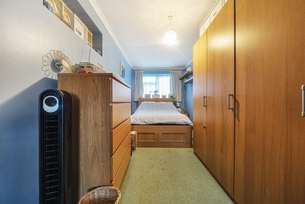 Bedroom 4.jpg