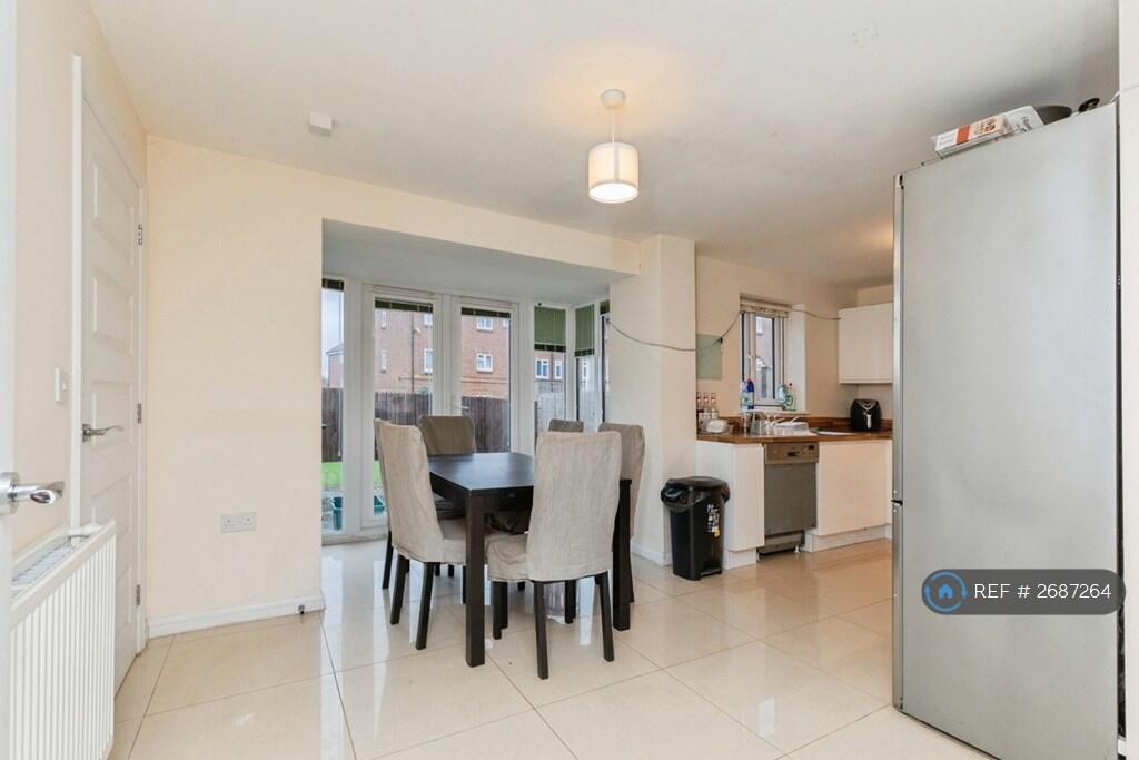 Kitchen / Dinning Room