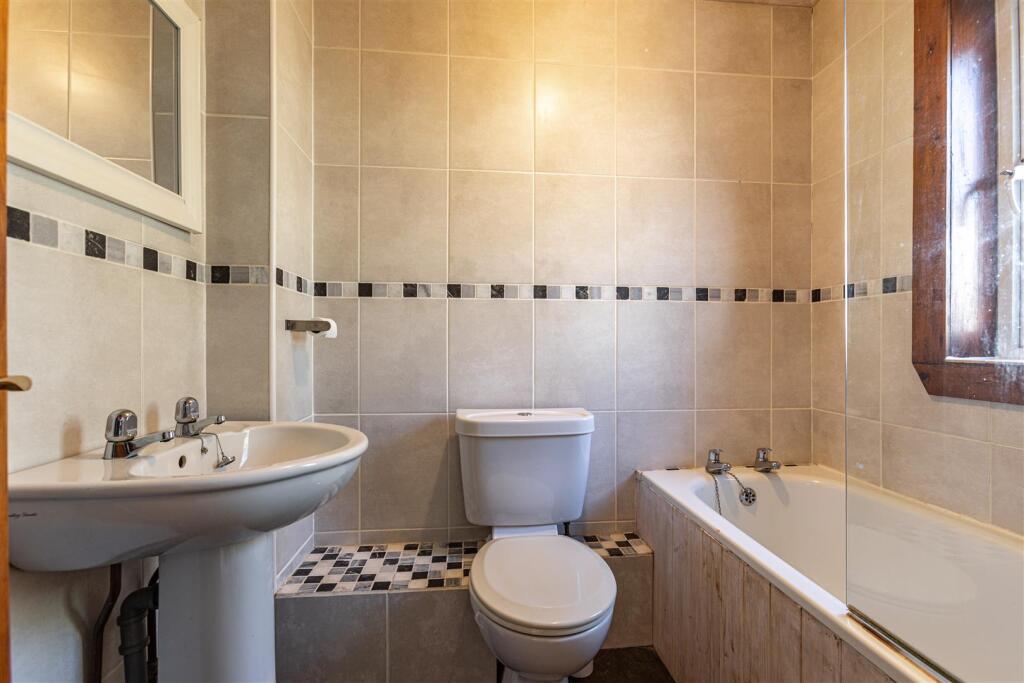 7 Briers Lane Galashiels 22.JPG