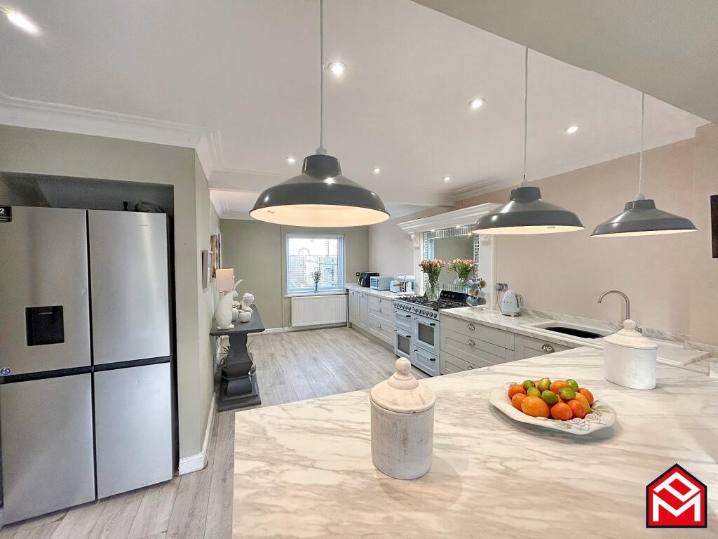 Open Plan Kitchen/ Dining/ Living