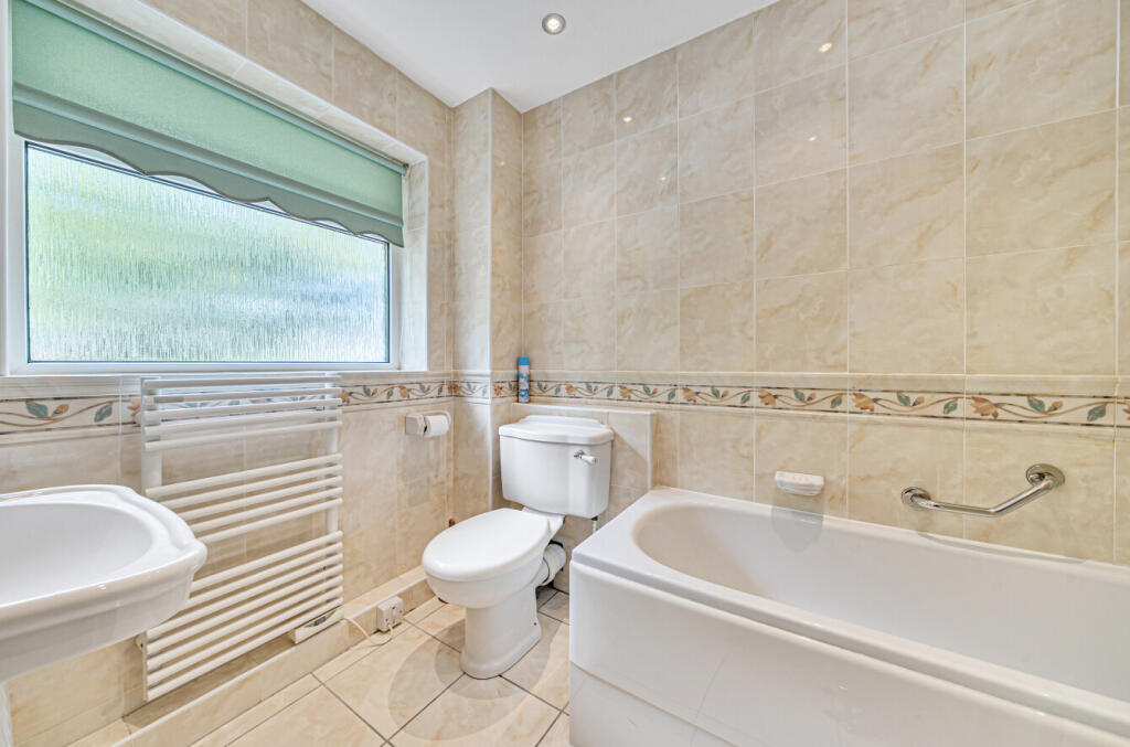 1353661-21-68c2da...