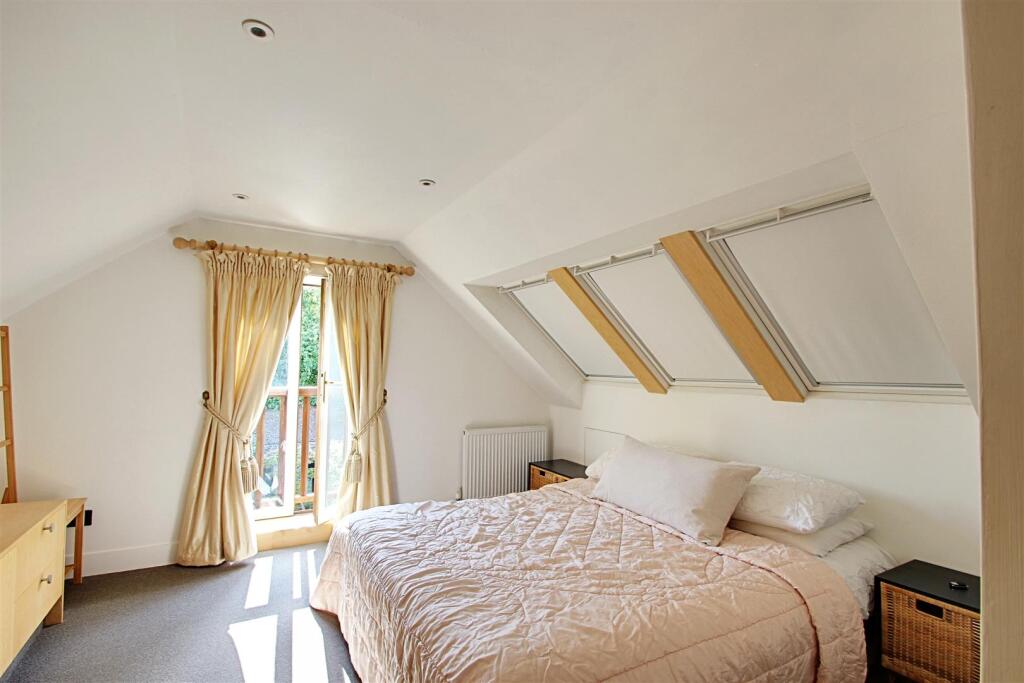 Bedroom 2.jpg