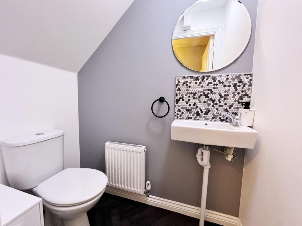 Cloakroom/WC