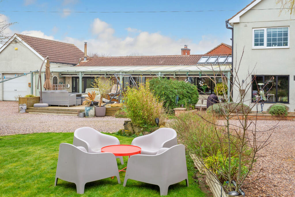 Garden b