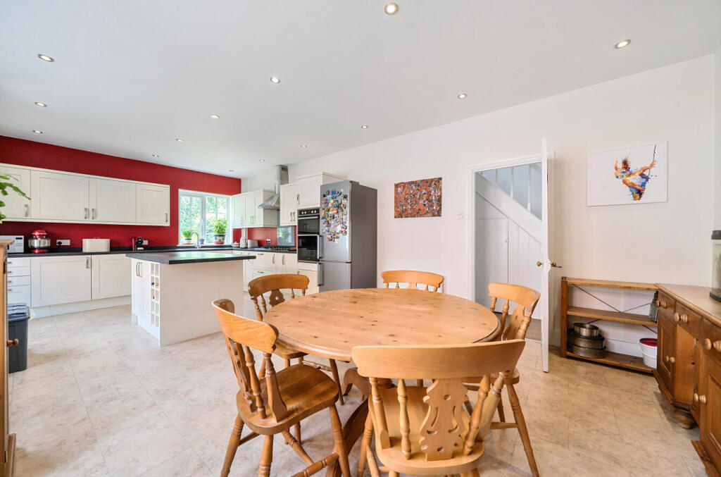 1320449-15-686bf5...