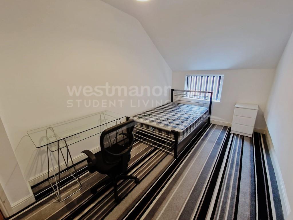 FLAT 12